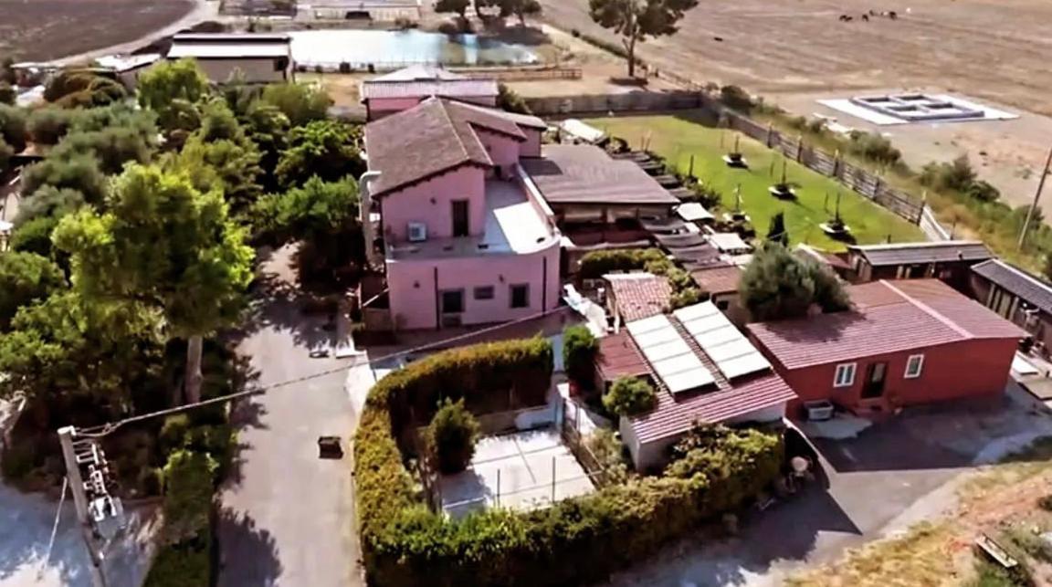Oasi Di Francesca Villa La Rotondella Luaran gambar